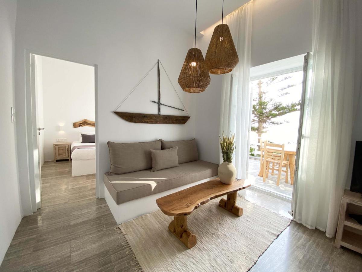 Lyra Seafront Apartment , Paroikia Town Center Экстерьер фото