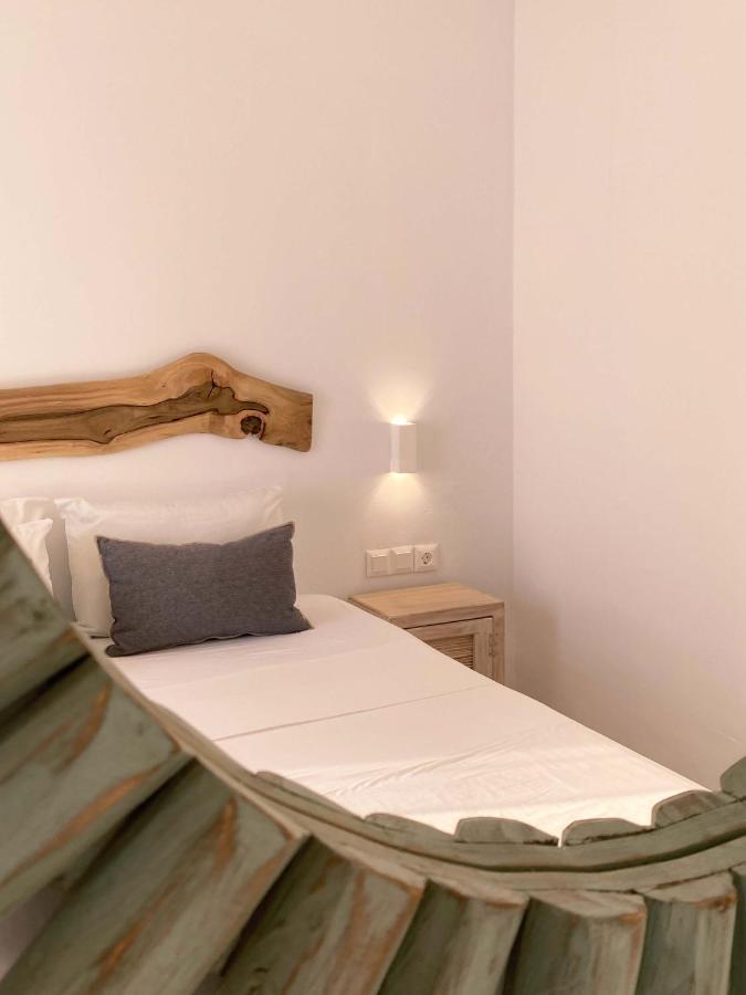 Lyra Seafront Apartment , Paroikia Town Center Экстерьер фото